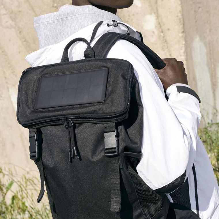 Lacoste Infini-T Solar Charger Backpack Fekete | gZeSt8rV